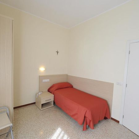 Hotel Villa San Giuseppe San Bartolomeo al Mare Szoba fotó