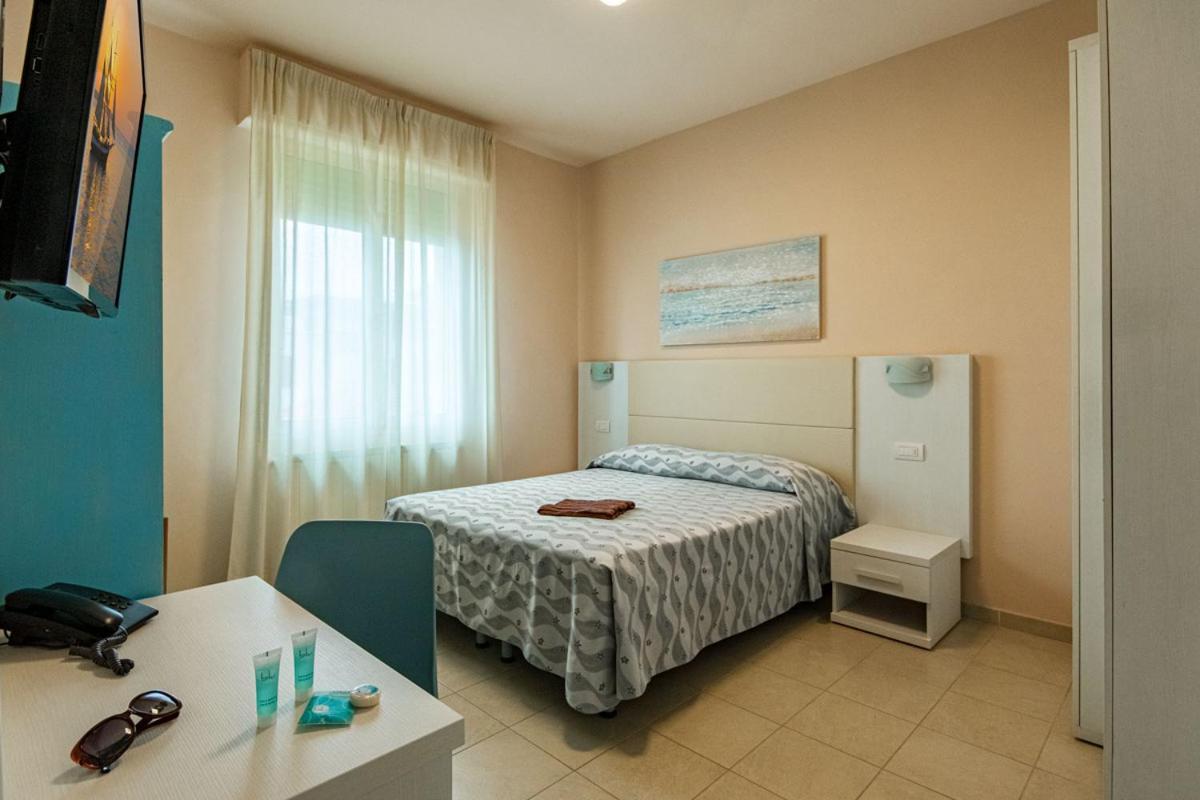 Hotel Villa San Giuseppe San Bartolomeo al Mare Kültér fotó