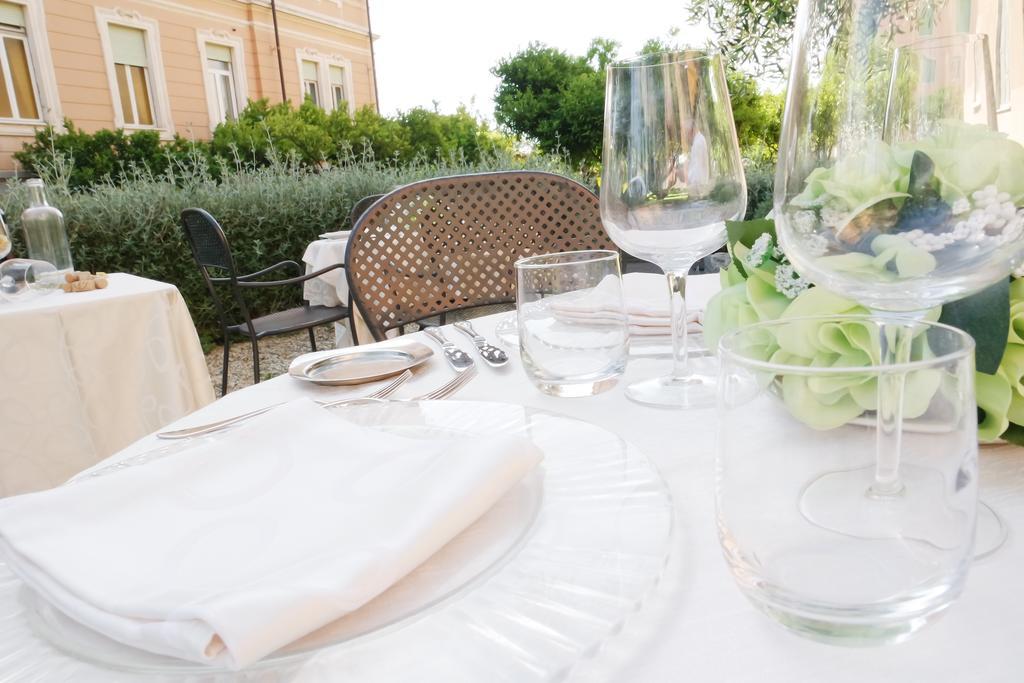 Hotel Villa San Giuseppe San Bartolomeo al Mare Kültér fotó