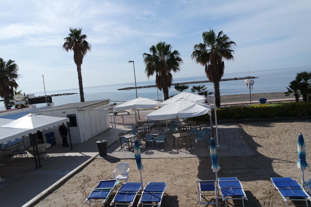 Hotel Villa San Giuseppe San Bartolomeo al Mare Kültér fotó